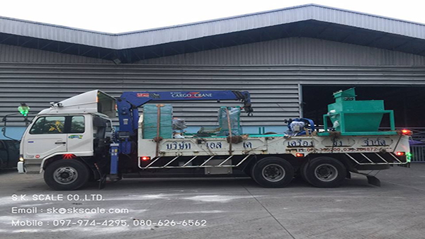 เครื่องบรรจุสินค้าพิกัด 25 กิโลกรัม พร้อมชุดสายพานลำเลียง และชุดเย็บกระสอบ